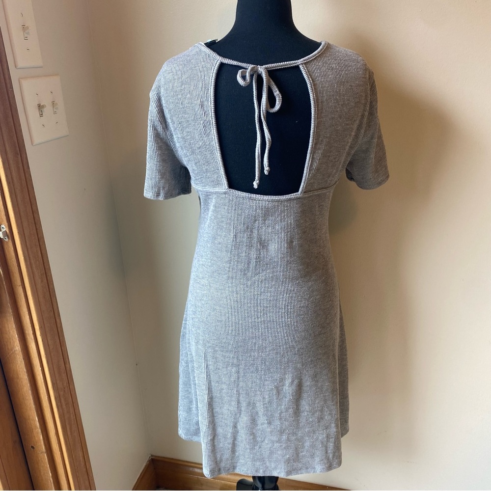 HEATHERLY Dress Stitch Fix Byanka Open Back Stretch Light Grey Gray NWT